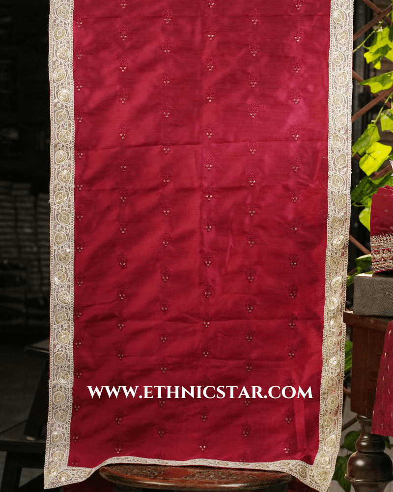 Attractive Maroon Dupatta In Silk Fabric